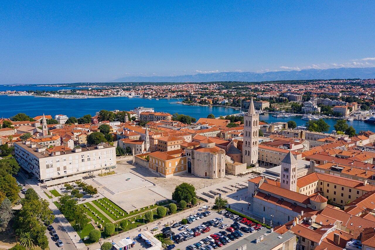 Zadar dnevni izlet Novalja Croatia Daily Excursion