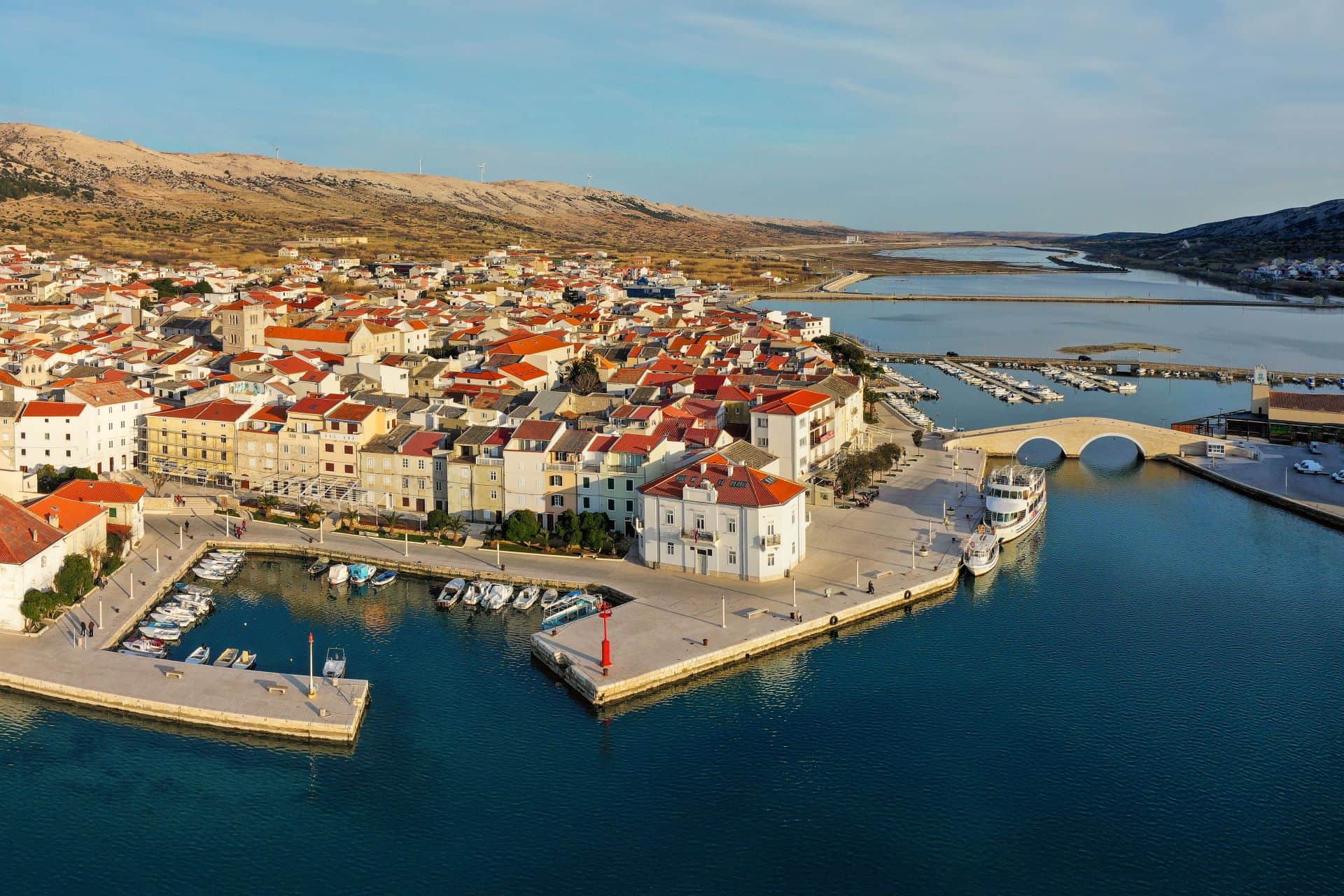 pag grad town pag island